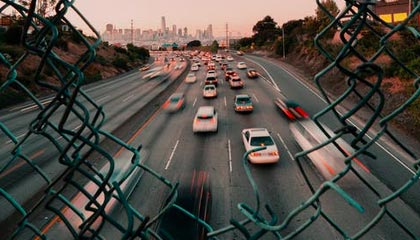 开云体育入口-拜仁横扫瓦伦西亚，科曼绝境逆转：欧洲夜的史诗篇章